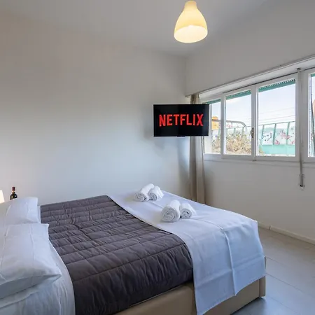 New Opening! Close To St Peter & Free Netflix Apartmán *